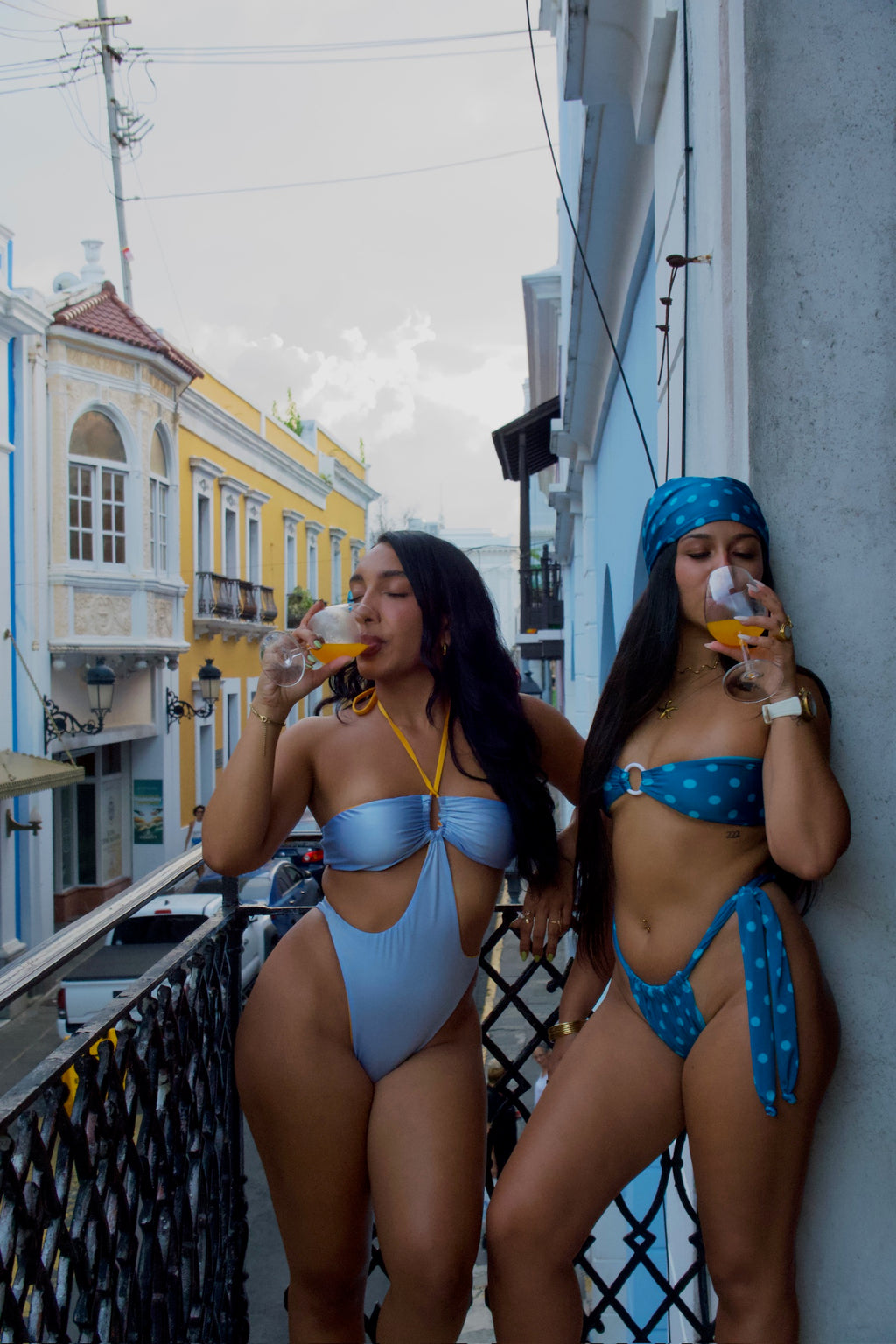 Calle Sol One Piece